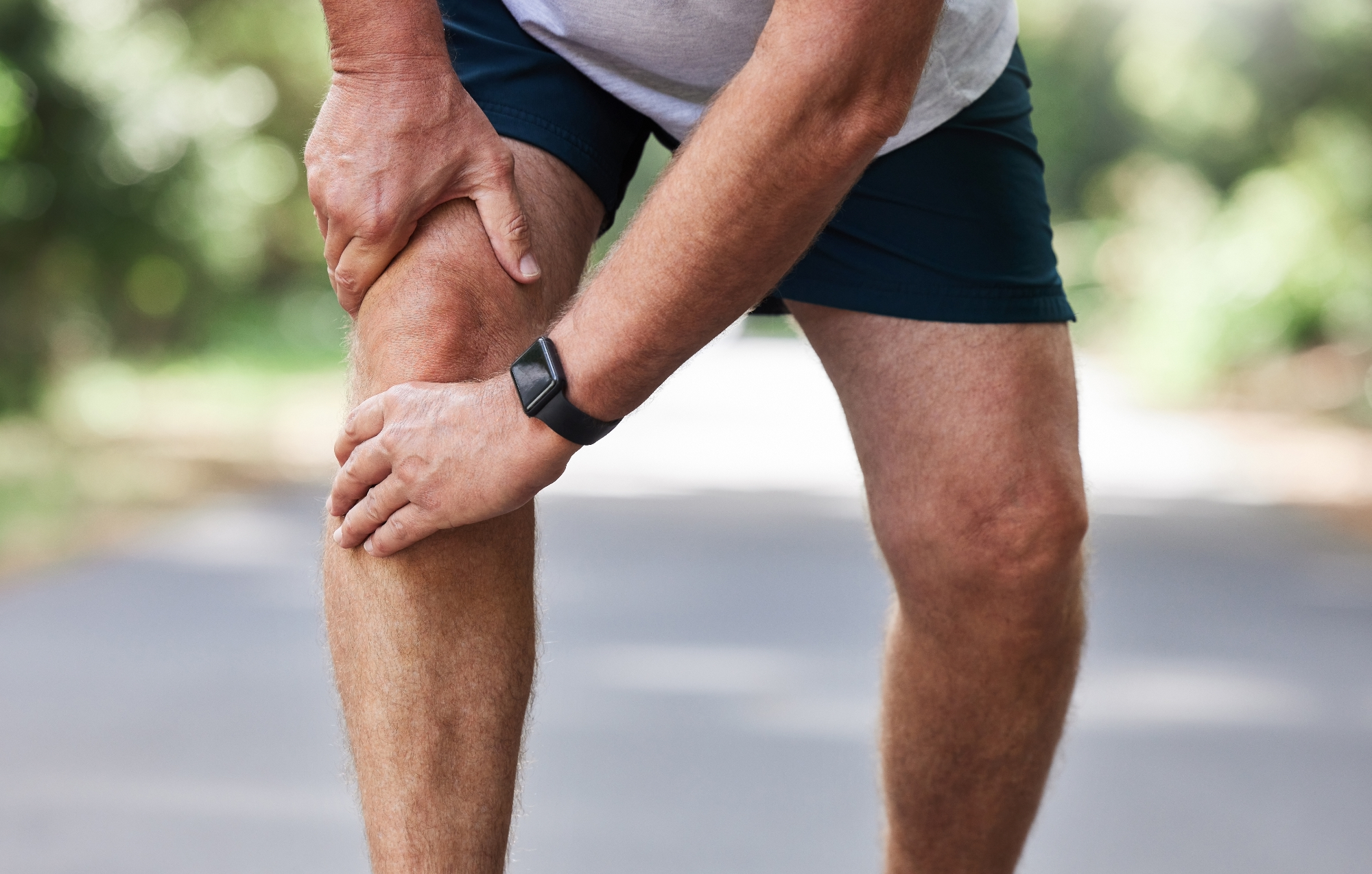 Artroza kolena pomeni obrabo sklepnega hrustanca